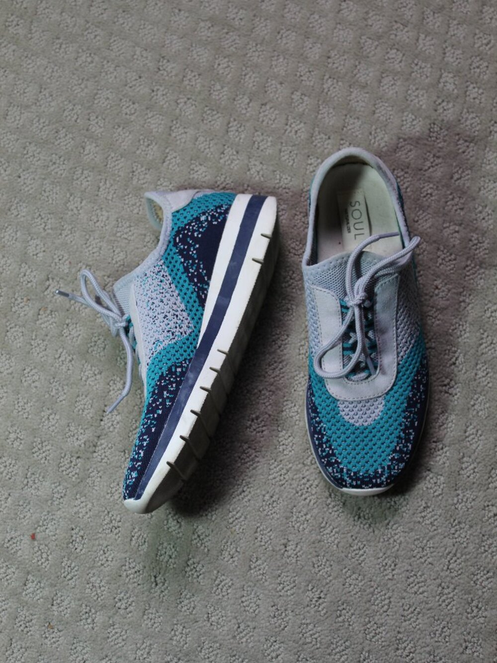 Soul Naturalizer Size 7M Elastic Knit Low Top Lace Up Shoes